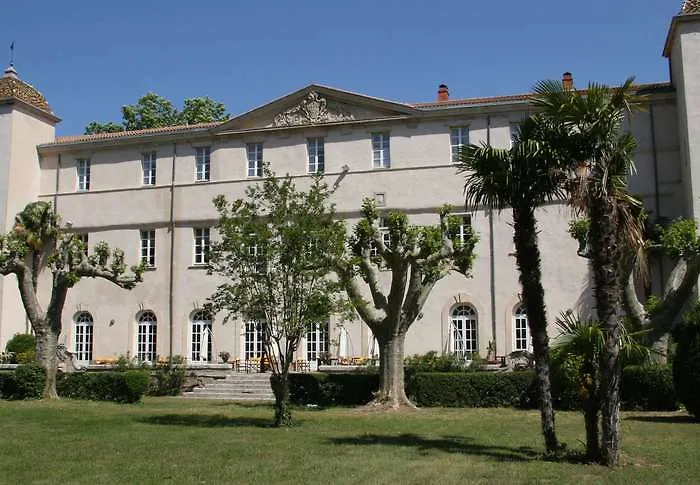 Chateau De Lignan Hotel