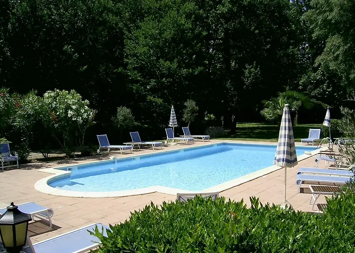 Hotel Chateau De Lignan 3*
